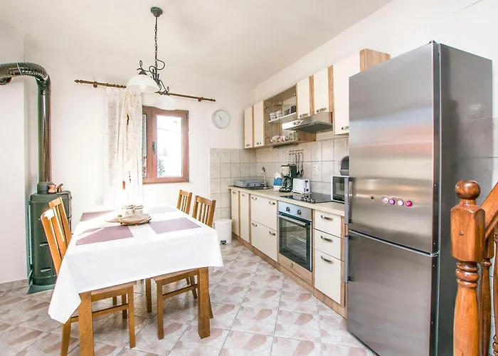 Grdelin Apartman Biograd Na Moru