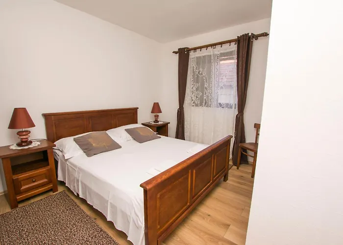 Apartman Grdelin Biograd Na Moru