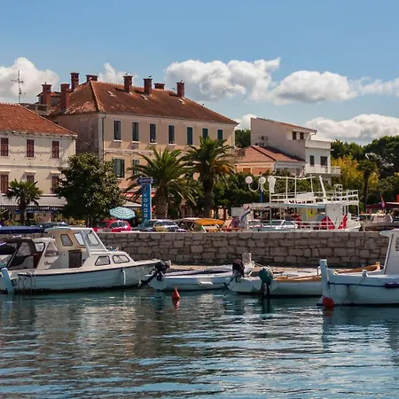 Grdelin Biograd Na Moru