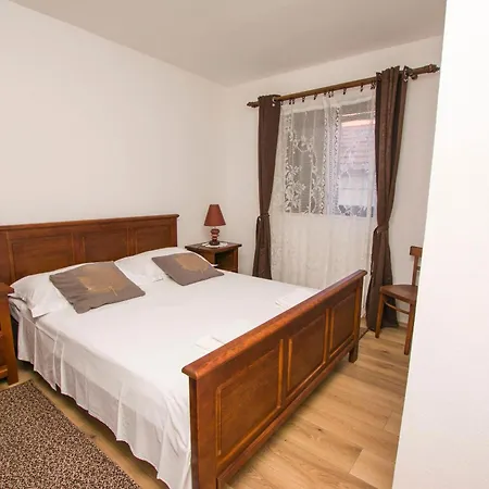 Apartment Grdelin Biograd Na Moru